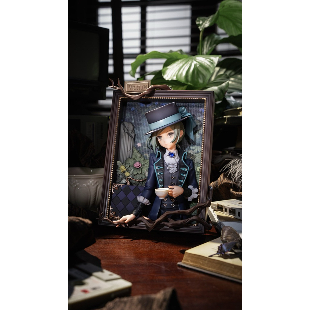 Reverse: 1999: Still Portrait Vertin 3D Photo Frame Figure L2