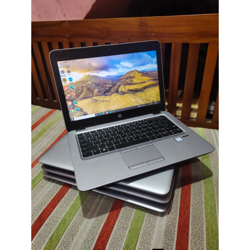 Laptop hp elitebook 820 G4 Intel Core i5 gen 7 Ram 8gb ssd 128gb