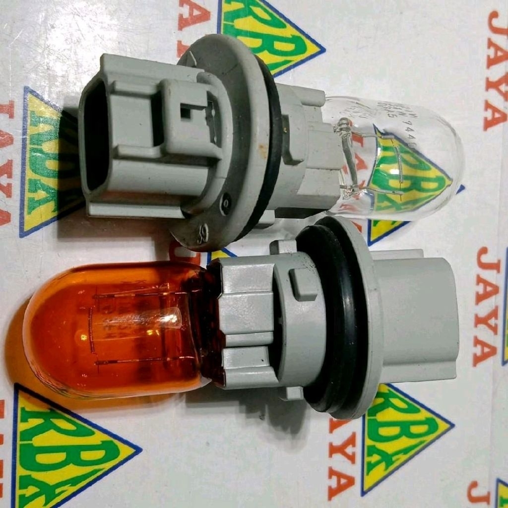 Soket Fitting + Bohlam Lampu Sein depan BelakangUntuk Mobil Toyota Innova Avanza Xenia Rush Terios F