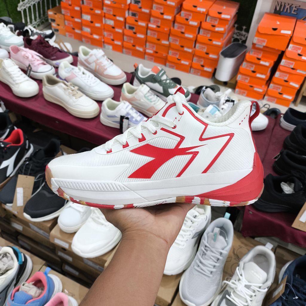 Sepatu Basket Pria DIADORA BASKETBALL ORIGINAL