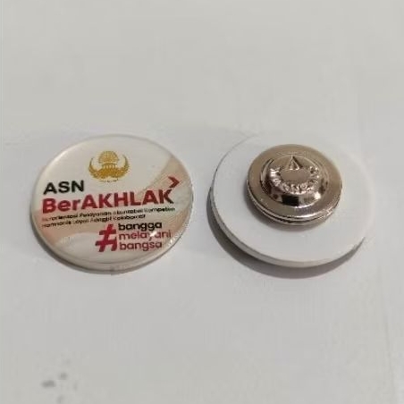 PIN ASN BERAKHLAK RESIN MAGNET