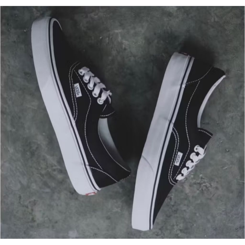 vans era pro black and white