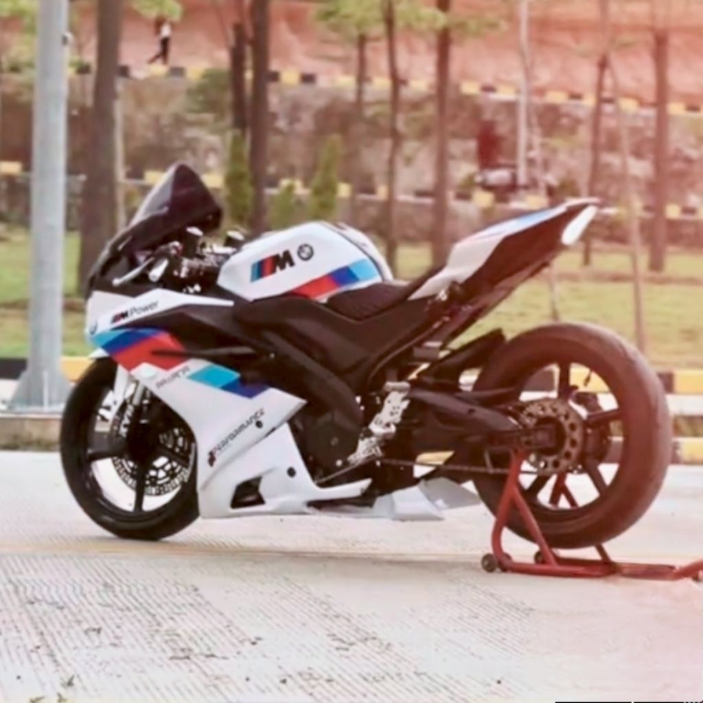 Striping Yamaha R15 V3 Custom Bmw / Decal List Tricolor Motor R15 V3 155