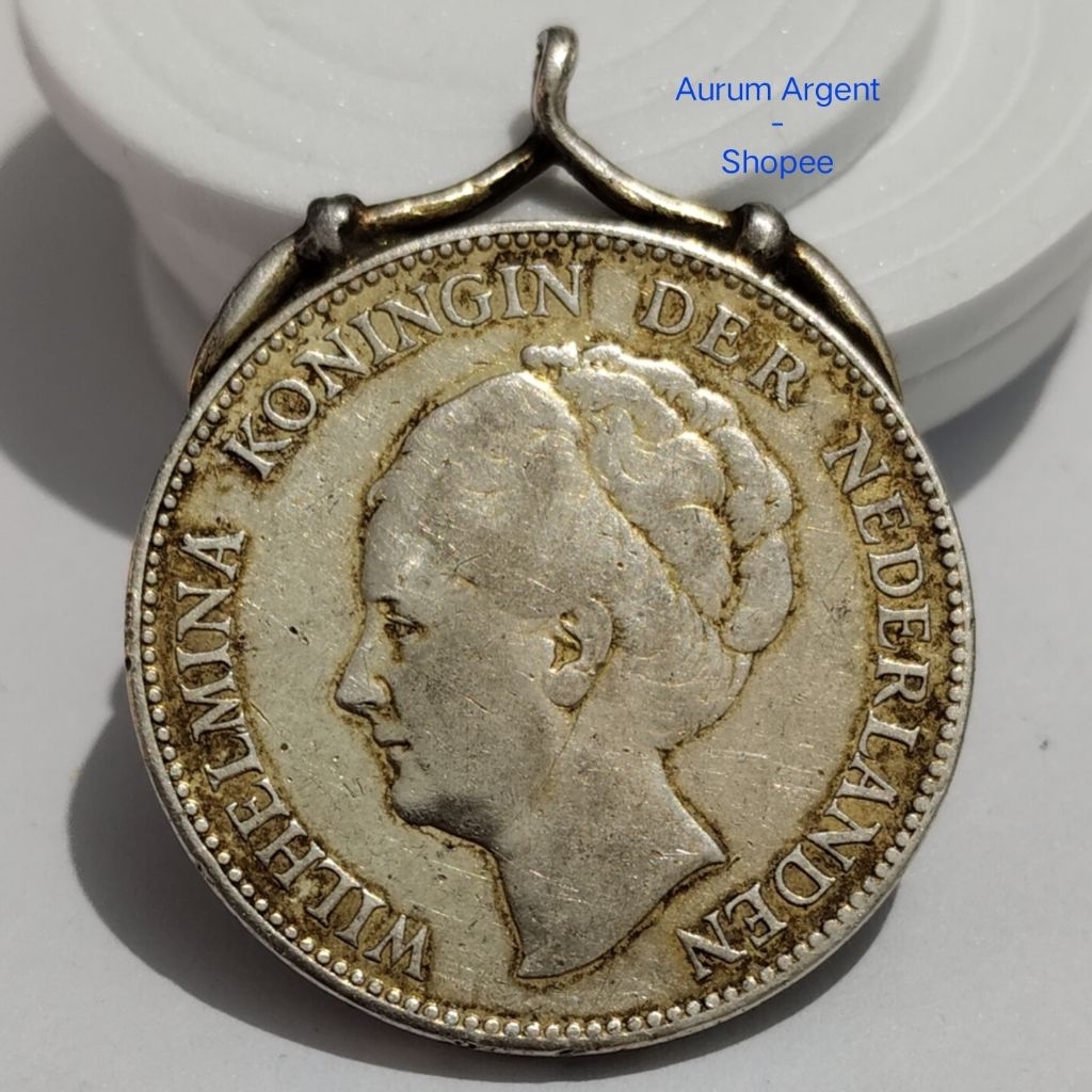LT.32-- 1 PC LIONTIN KOIN KUNO PERAK ASLI 1 GULDEN WILHELMINA TH 1929. -- PENDANT COIN SILVER --