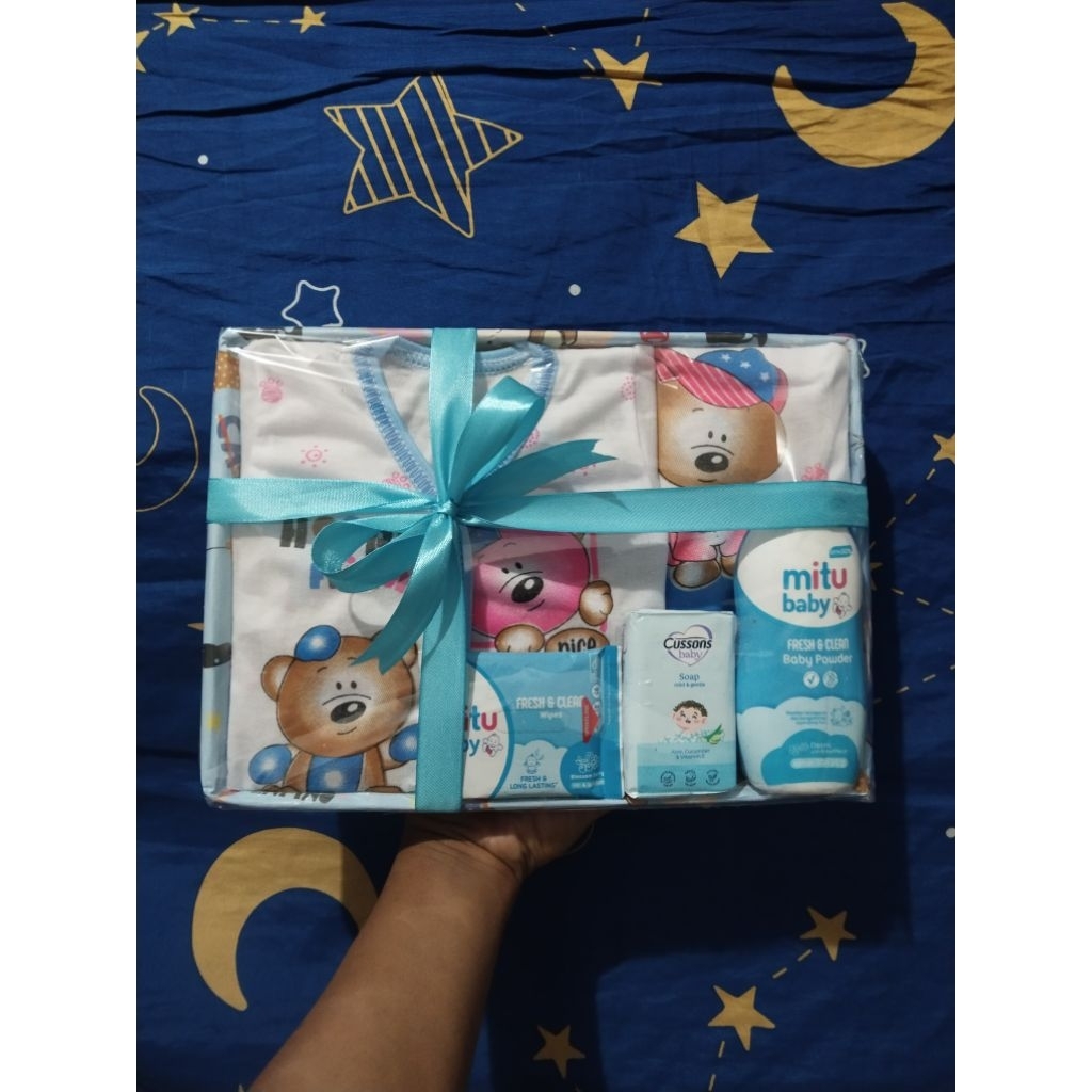 PARCEL JENGUK BAYI/KADO BAJU BAYI LENGKAP BEDAK SABUN TISUBASAH FREE TAS PLASTIK MODEL TENTENG
