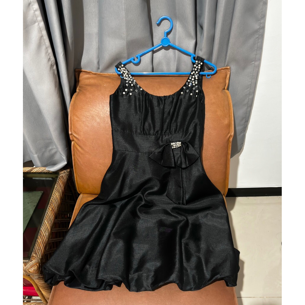 Preloved Dress Pesta Hitam / Dress Kondangan Hitam