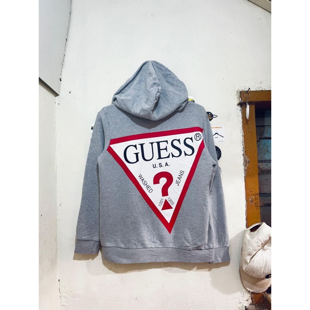 HODIE GUESS TRIANGGLE