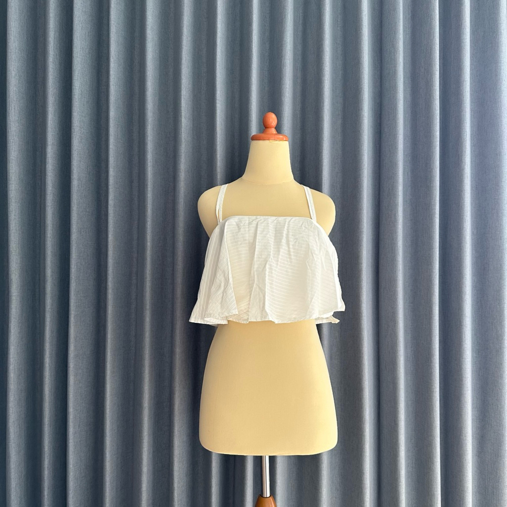 PRELOVED Love Bonito LB White Sophil Textured Flounce Tank Top Crop Blouse Fashion Wanita Branded
