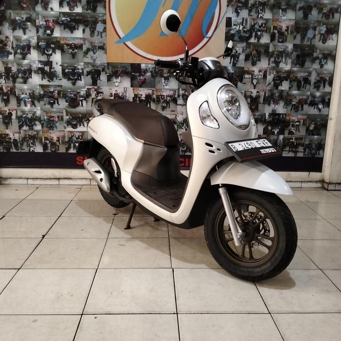 Honda Scoopy Prestige Tahun 2022 MTR230400130