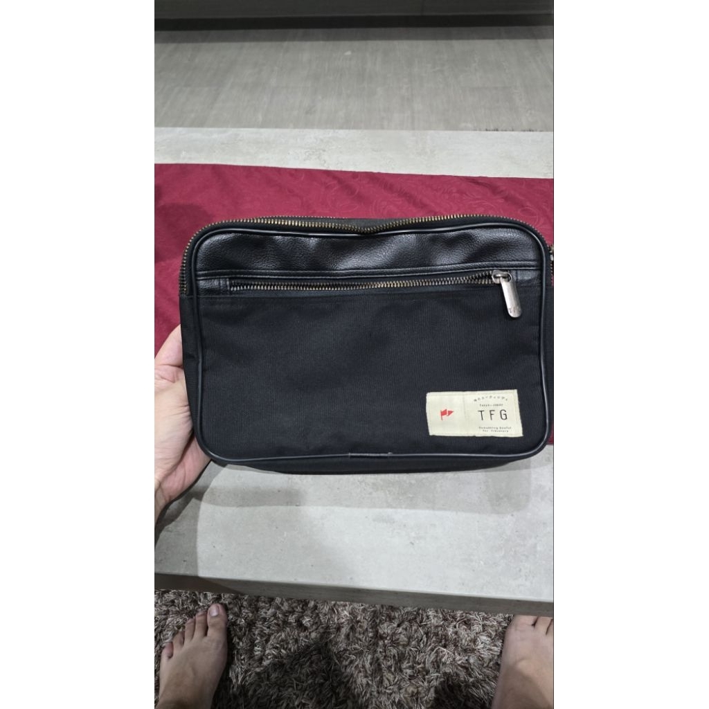 (PRELOVED) TFG Cluth Bag