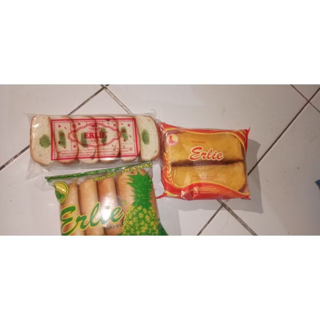 Roti jadul ERLIE roti sisir mentega manis,roti isi nanas,dan roti potong kelapa