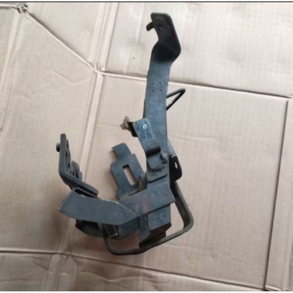 wadah aki vario karbu 110 barang copotan bekas original