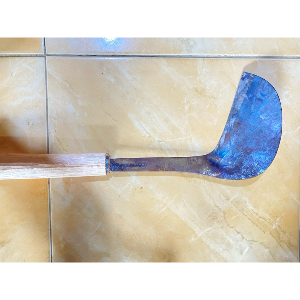 arit/tengkuit rumput besar