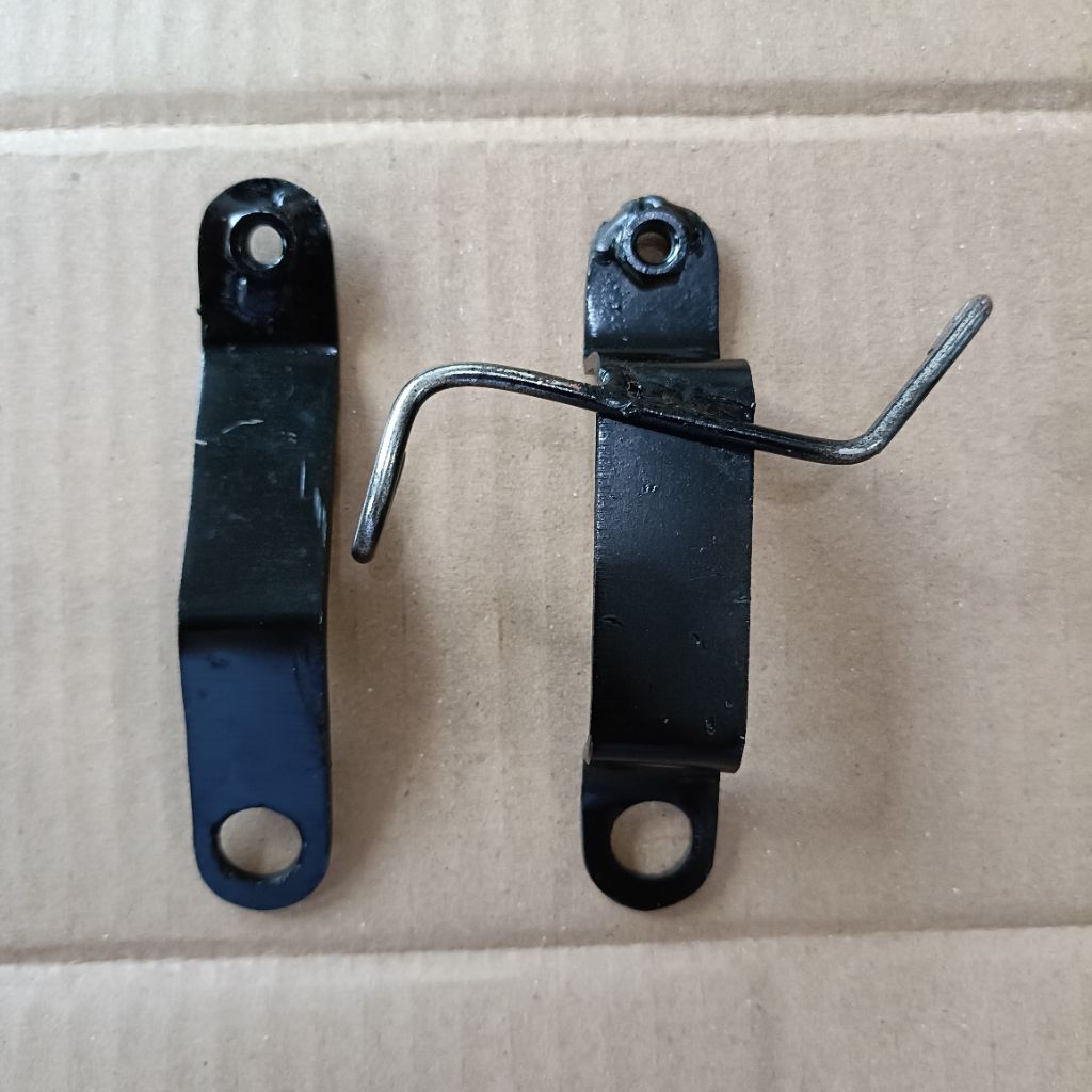 Brecket bracket breket braket pangkon dudukan sayap tebeng Yamaha Vega r new vega new r original lep