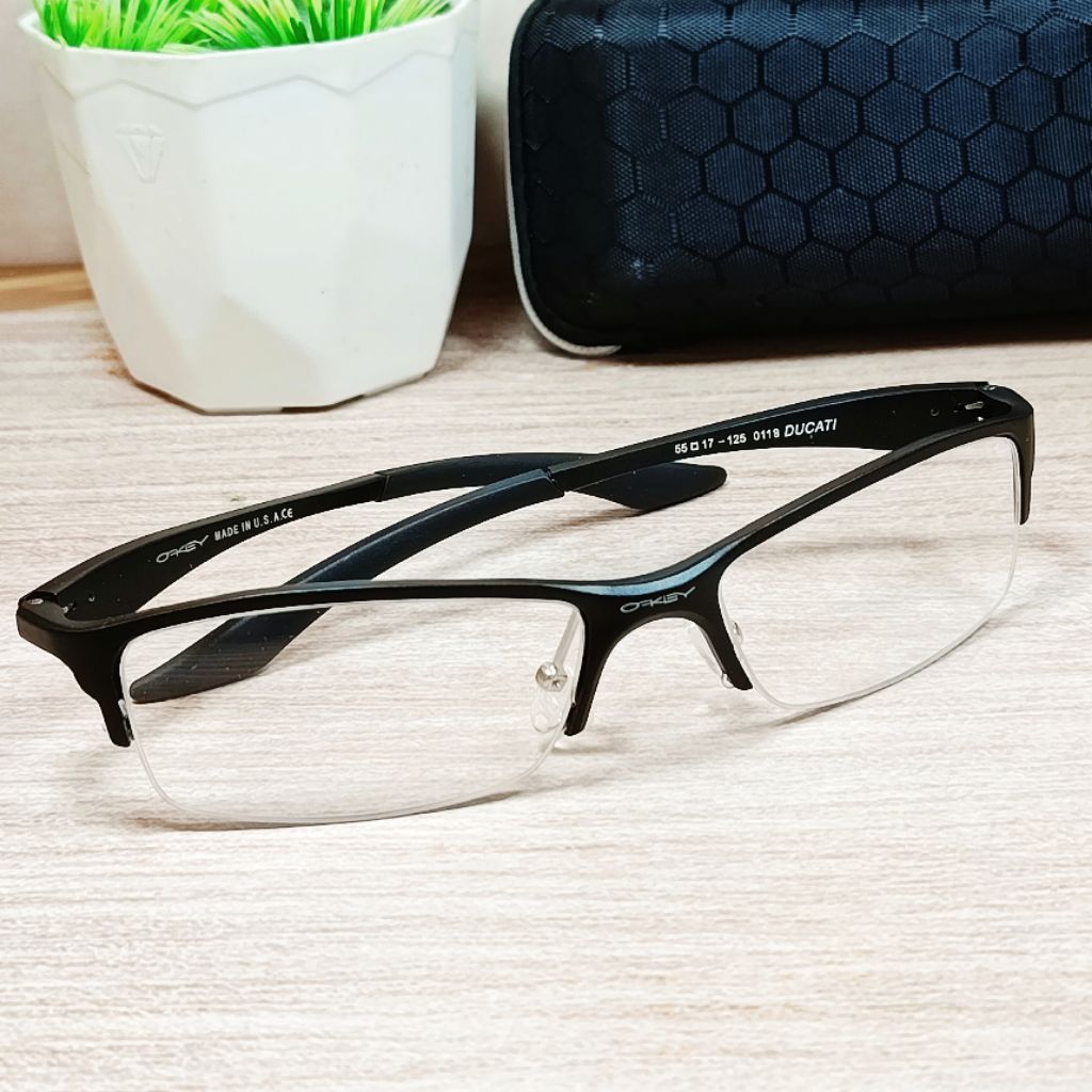 anti fog/embun kacamata baca plus progresif bluecromic lensa domas