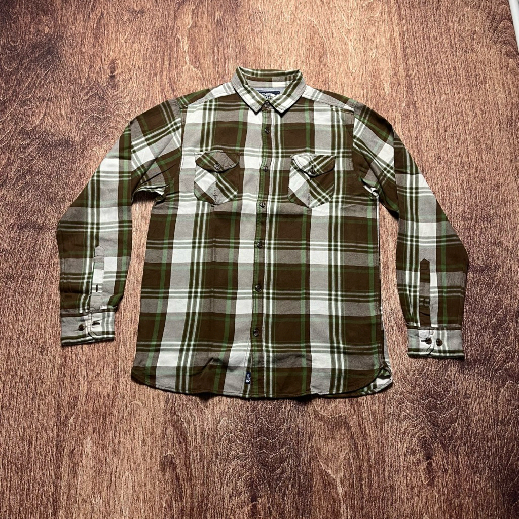 kemeja flanel the North Face