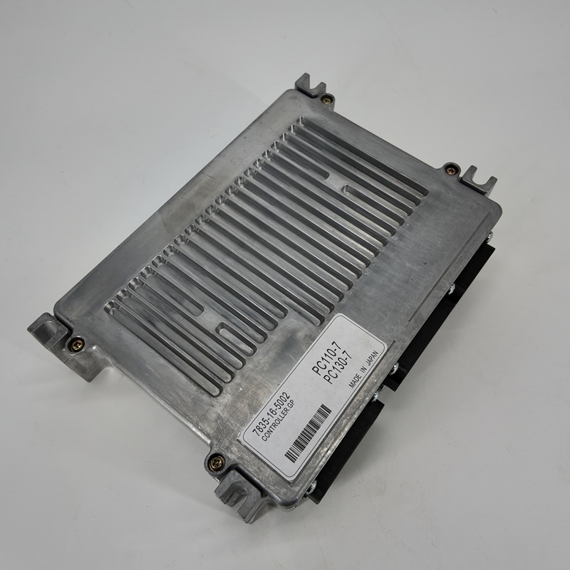 Papan komputer Komatsu-7 kompatibel dengan suku cadang excavator PC130, PC200, 300, 400, dan 450.