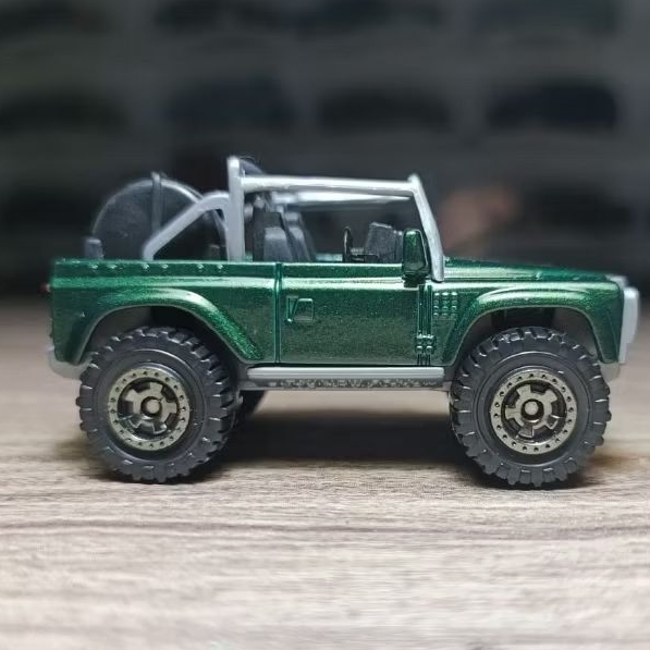 matchbox land Rover svx