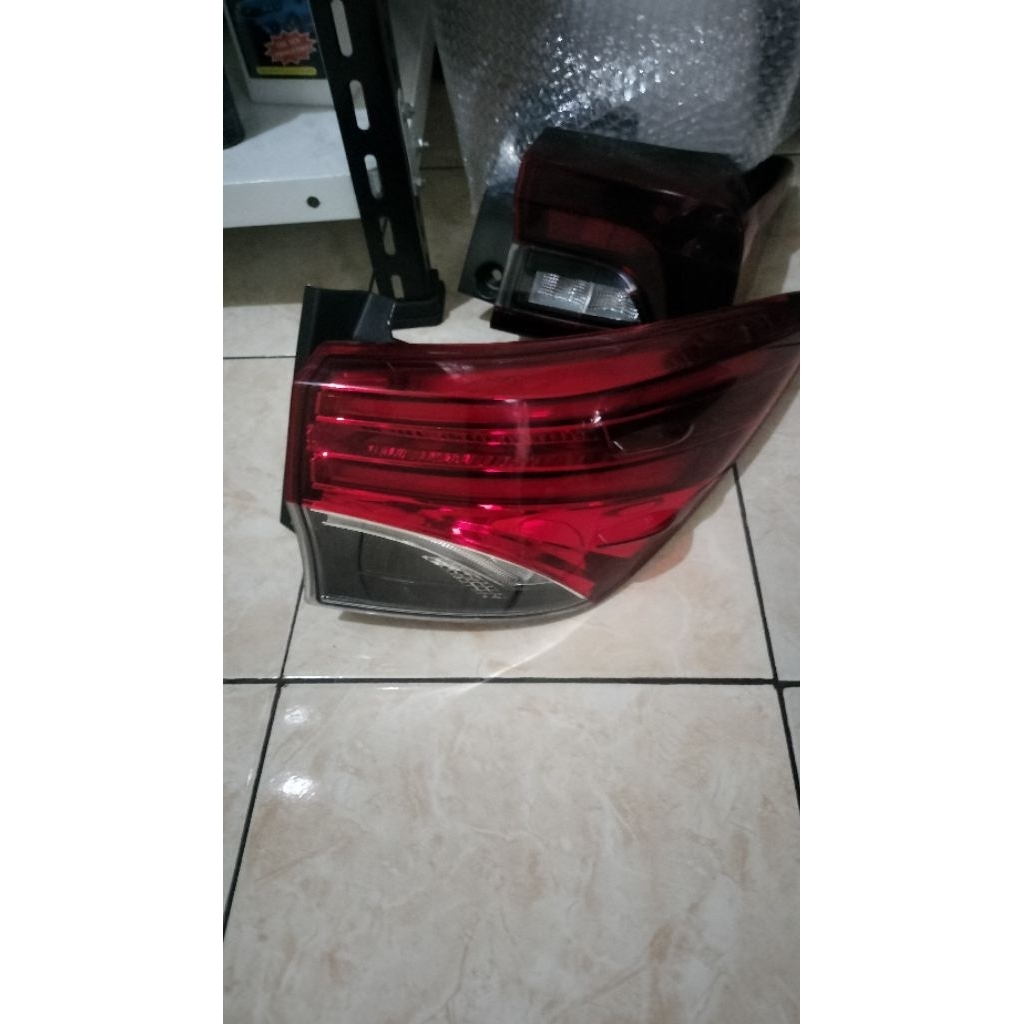 Stoplamp fortuner vrz 2016-2020 kanan original