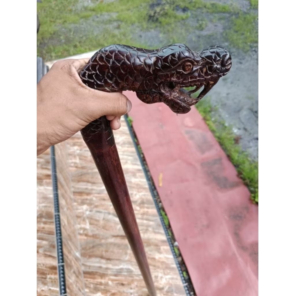 Tongkat jalan kayu galih asem Ukir Ular kualitas premium