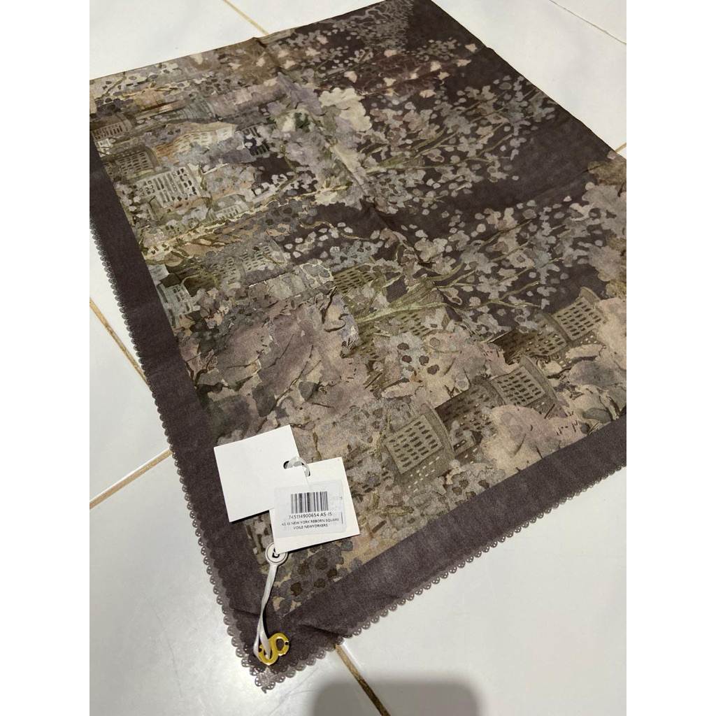 Buttonscarves as is new york reborn newyorkers