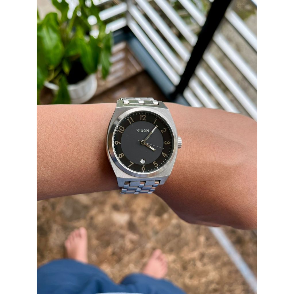 Jam Tangan Nixon The Monopoly Stainless Steel Silver and Black Dial