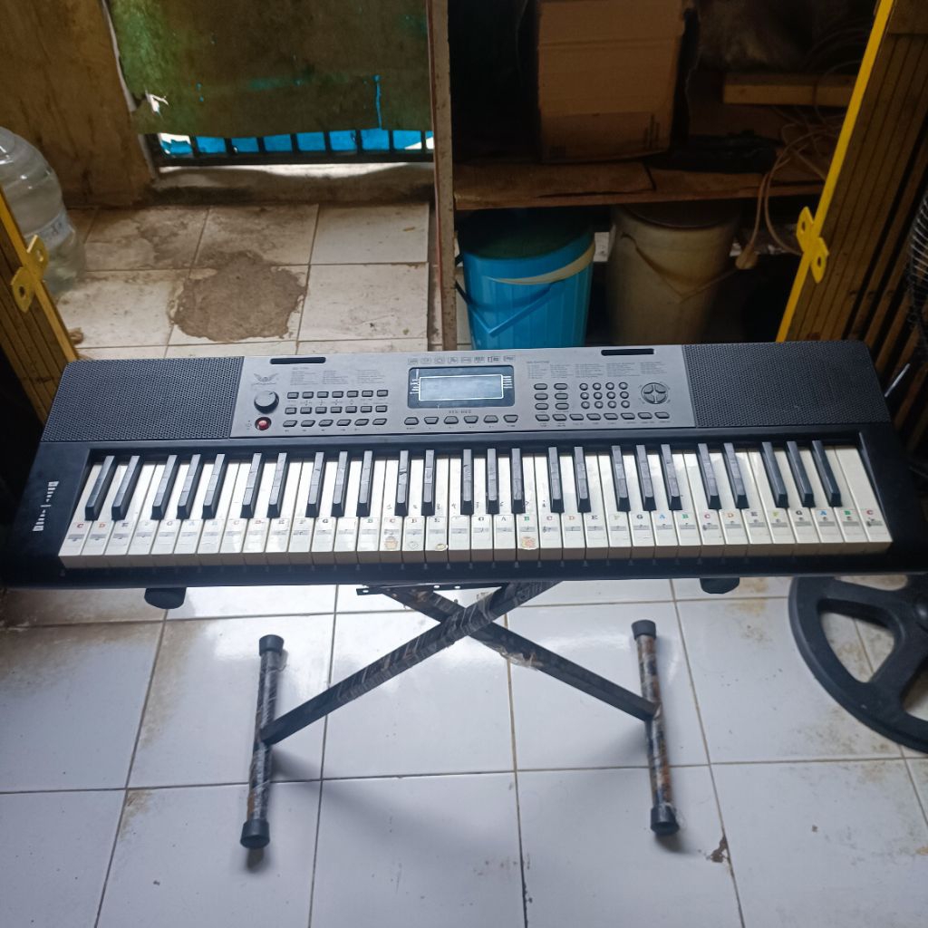 (Preloved) Piano Keyboard Angelet XTS-690 Original + Stand Bekas Second