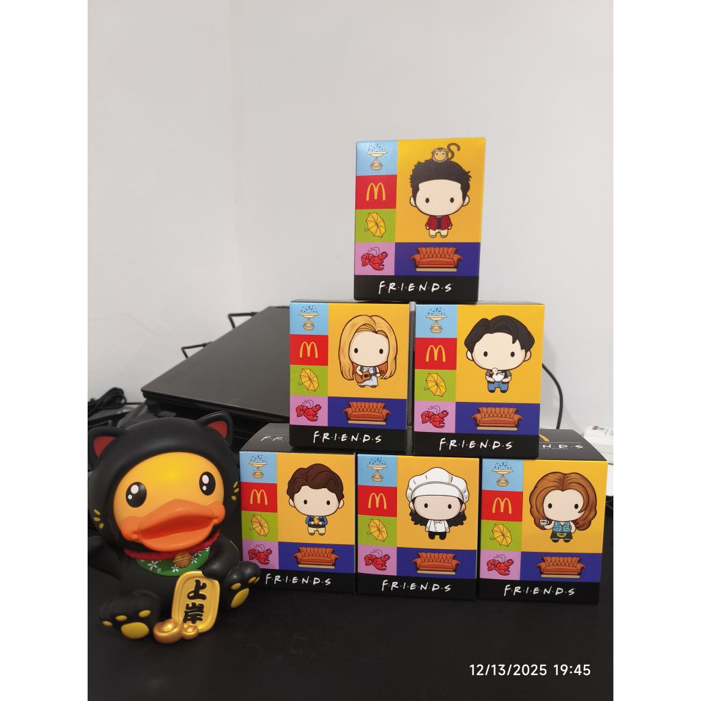 MCDONALDS happy meal 1 SET