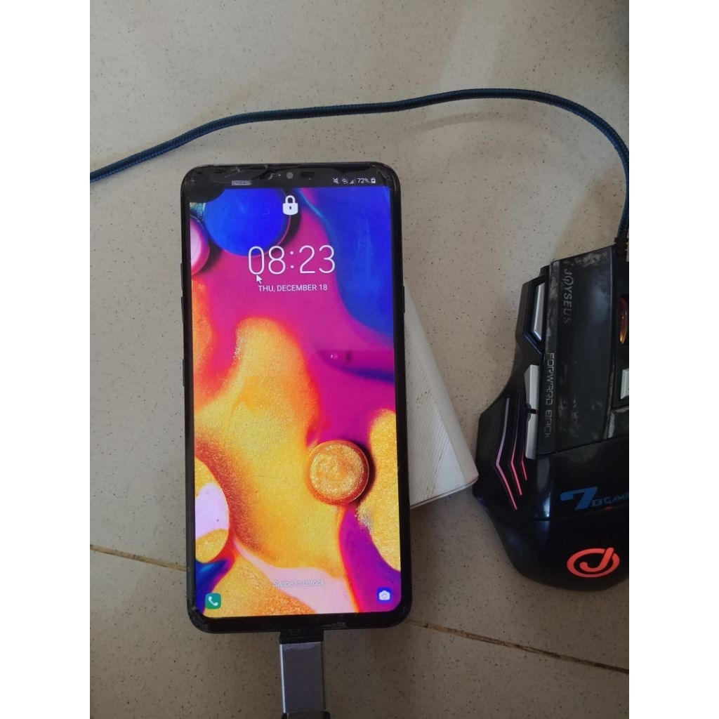 LG V40