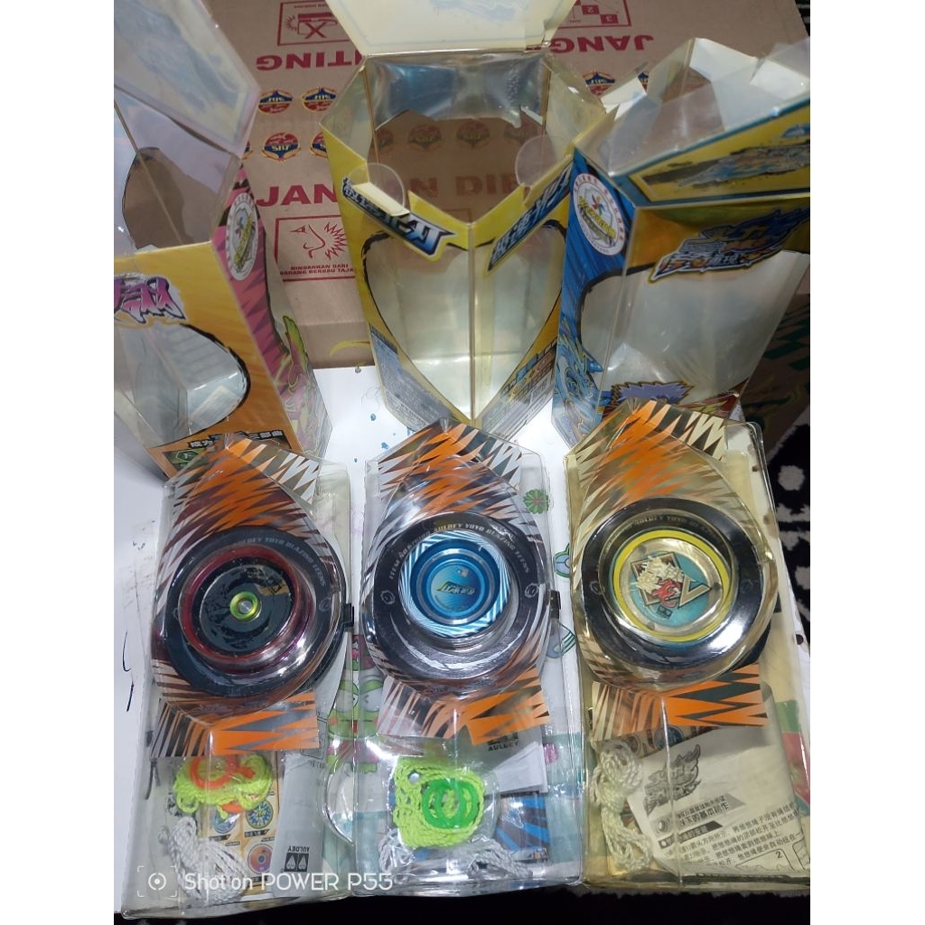 yoyo auldey BLAZING TEENS