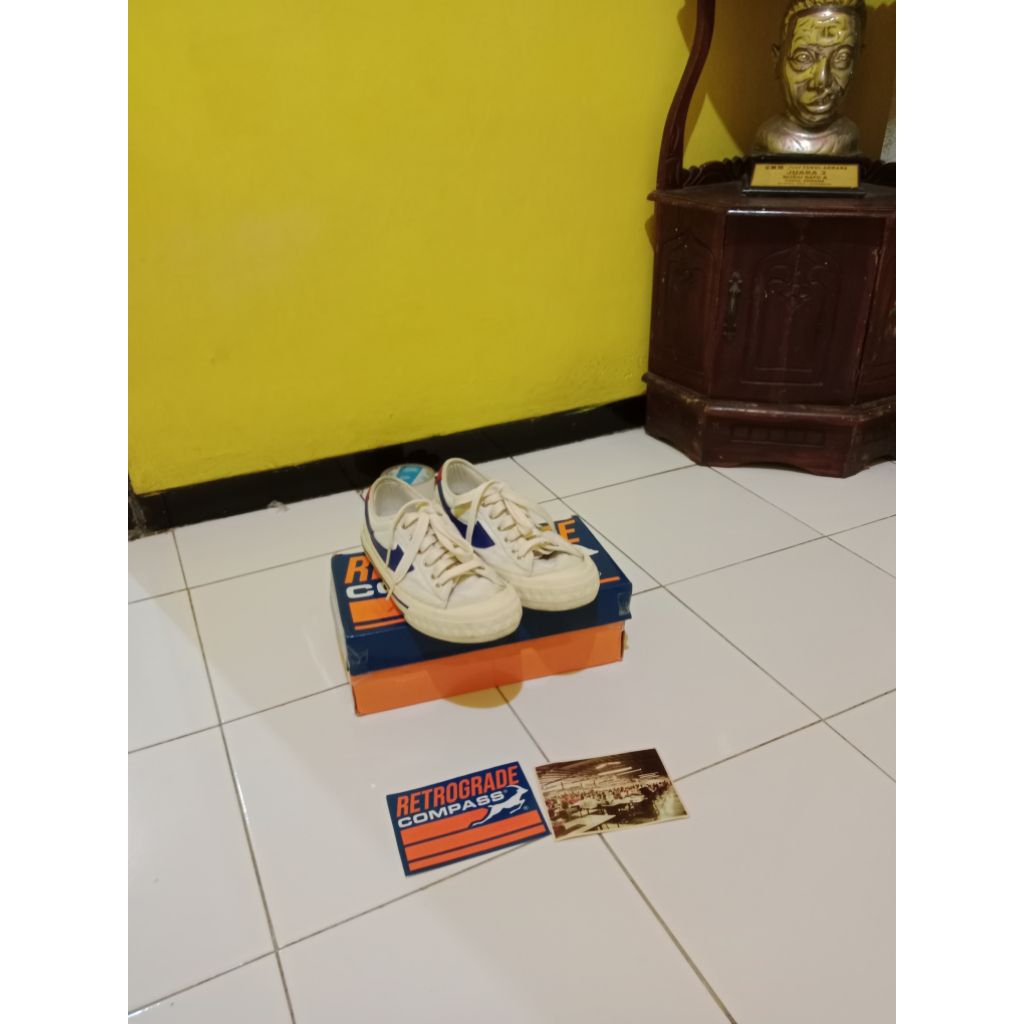 compass retro wb second