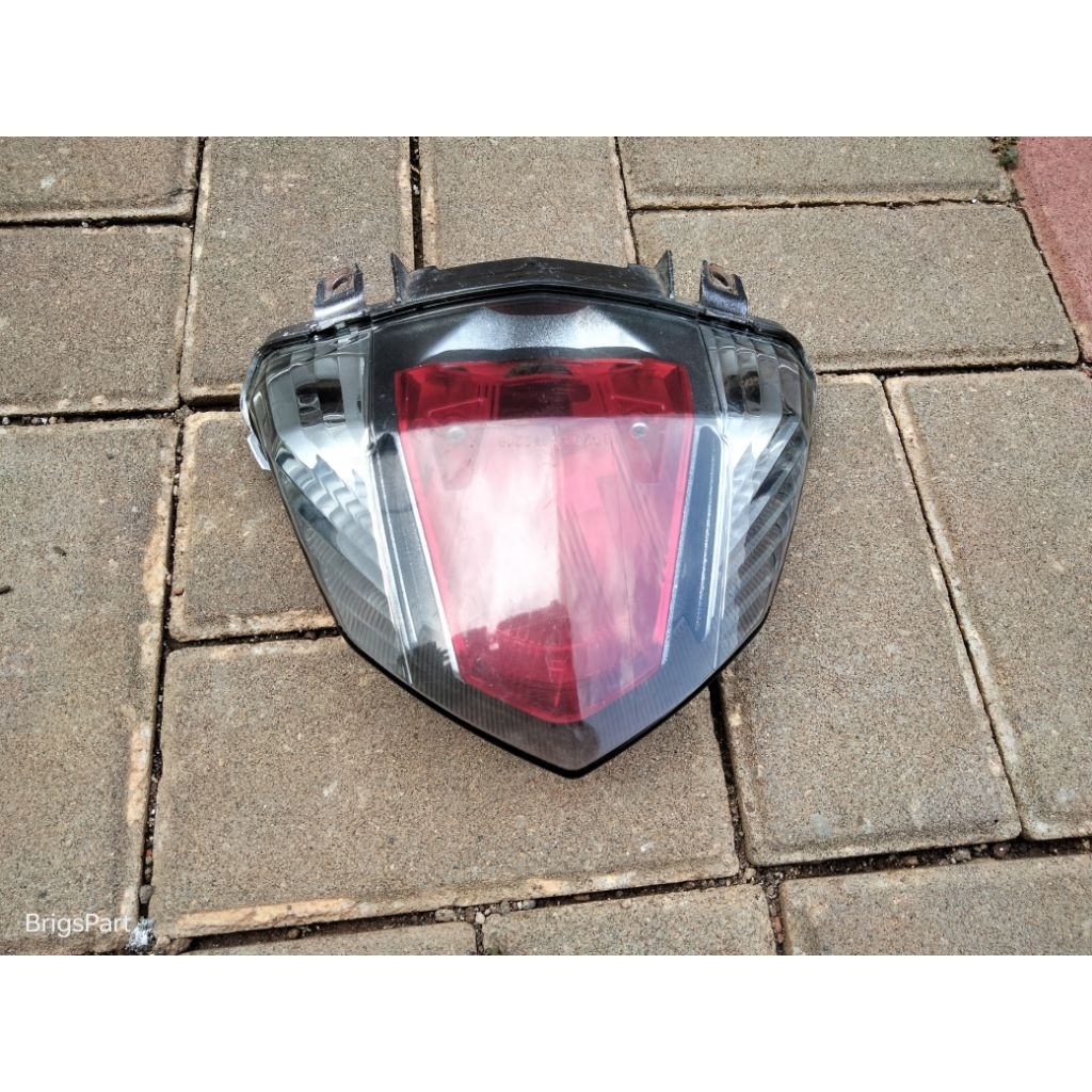 stoplamp reflektor lampu belakang yamaha mio m3 mio z mio s original