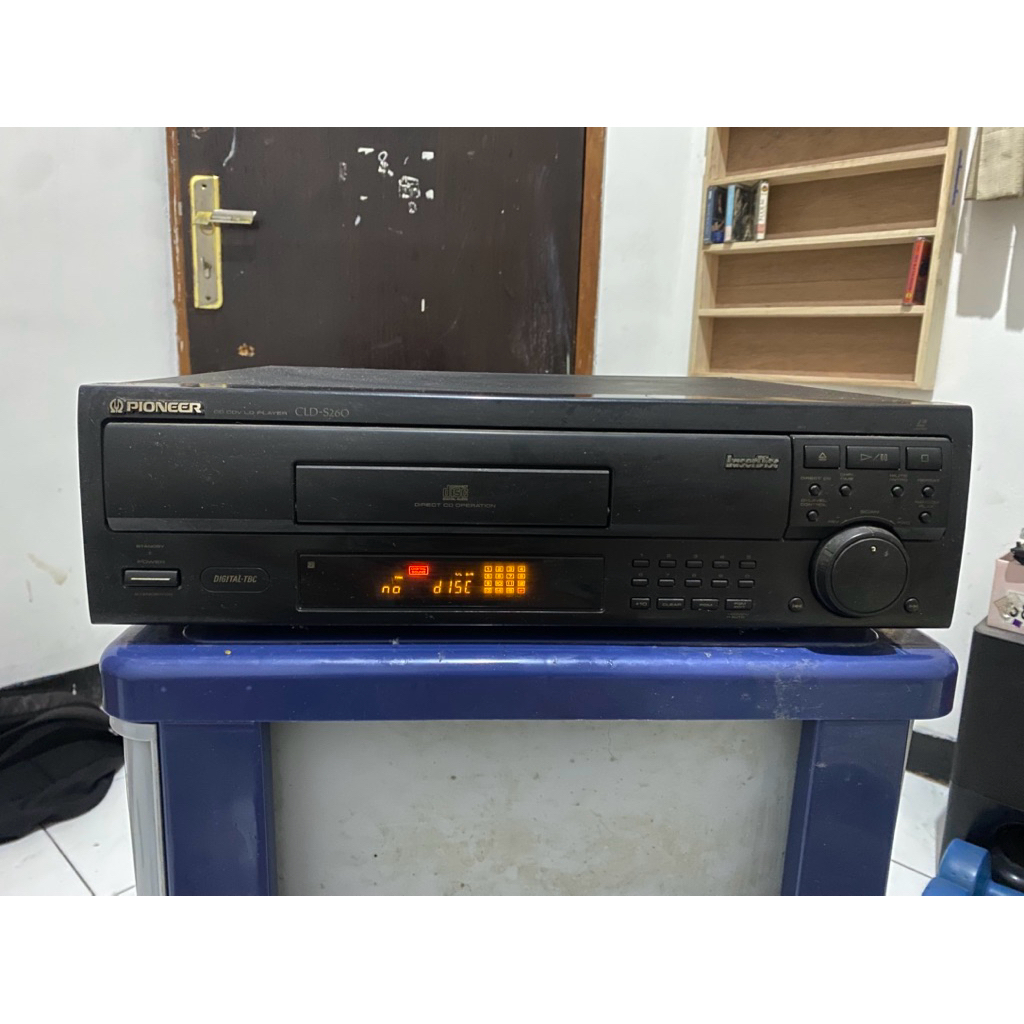 Laser Disc / CD Player Pioneer