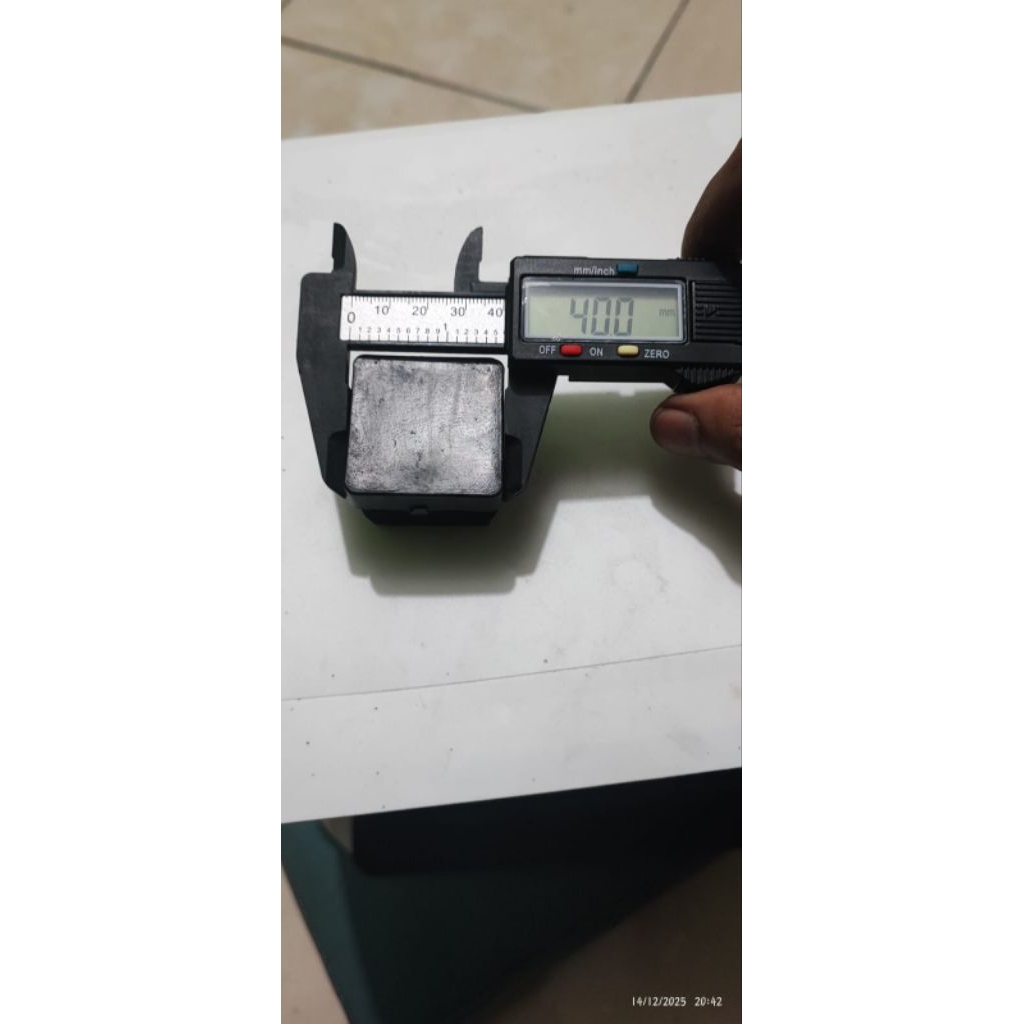 Kaki Plastik Holo Besi/Aluminium(4x4)/Holo Kotak Plastik Tebal Tinggi/Tutup Pipa Holo Besi