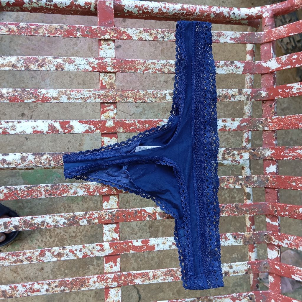 celana dalam g string