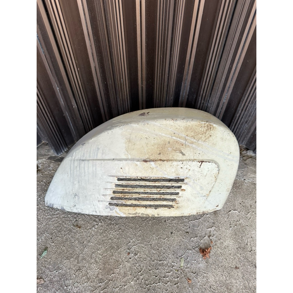 Tepong kanan vespa super original