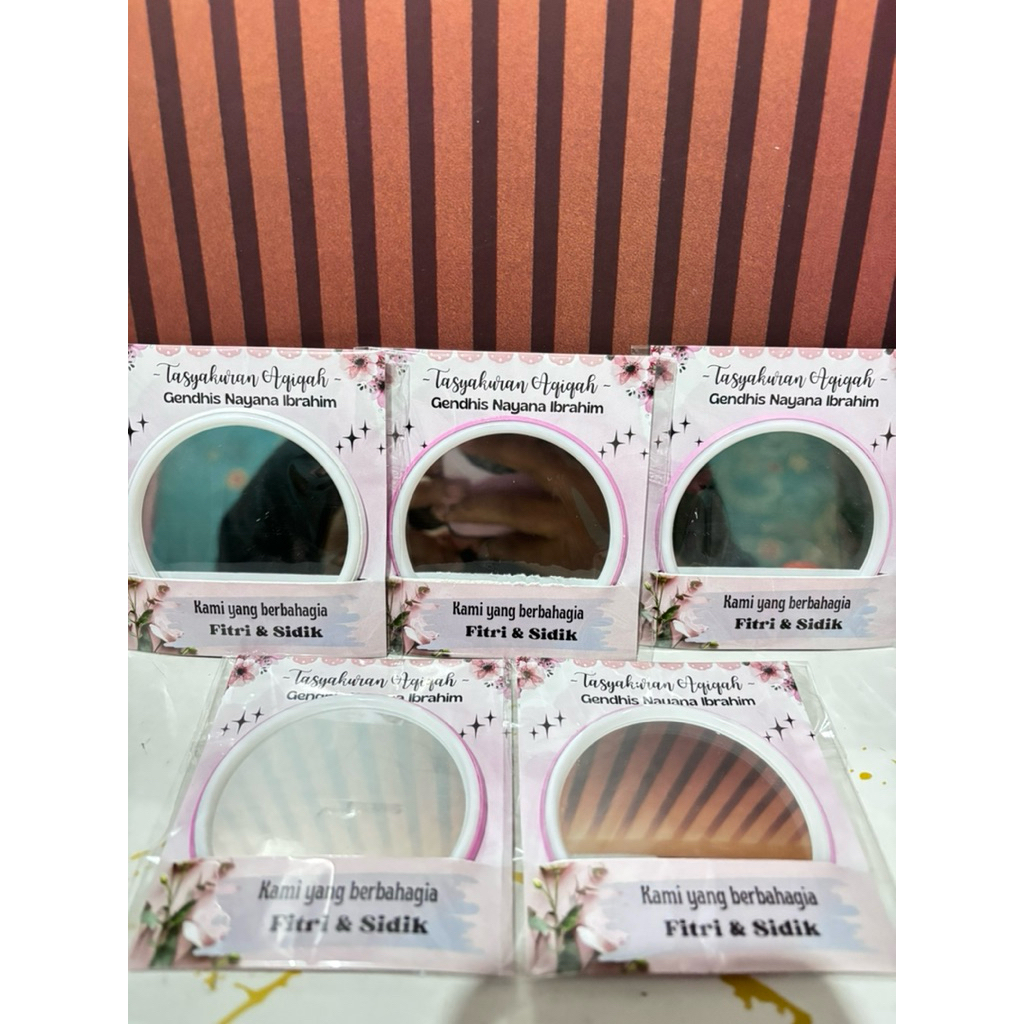 Souvenir Wedding Kaca Bulat Aesthetic - Souvenir Wedding