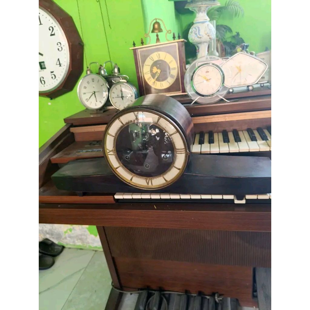 Jam meja kuno antik junghans