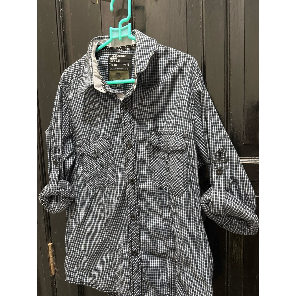 kemeja pria remaja larusso preloved