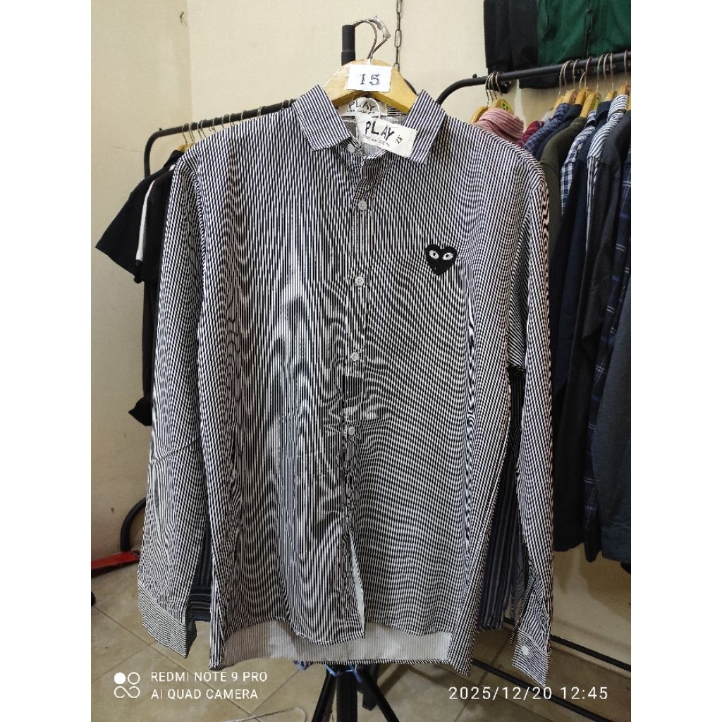 Kemeja Play CDG