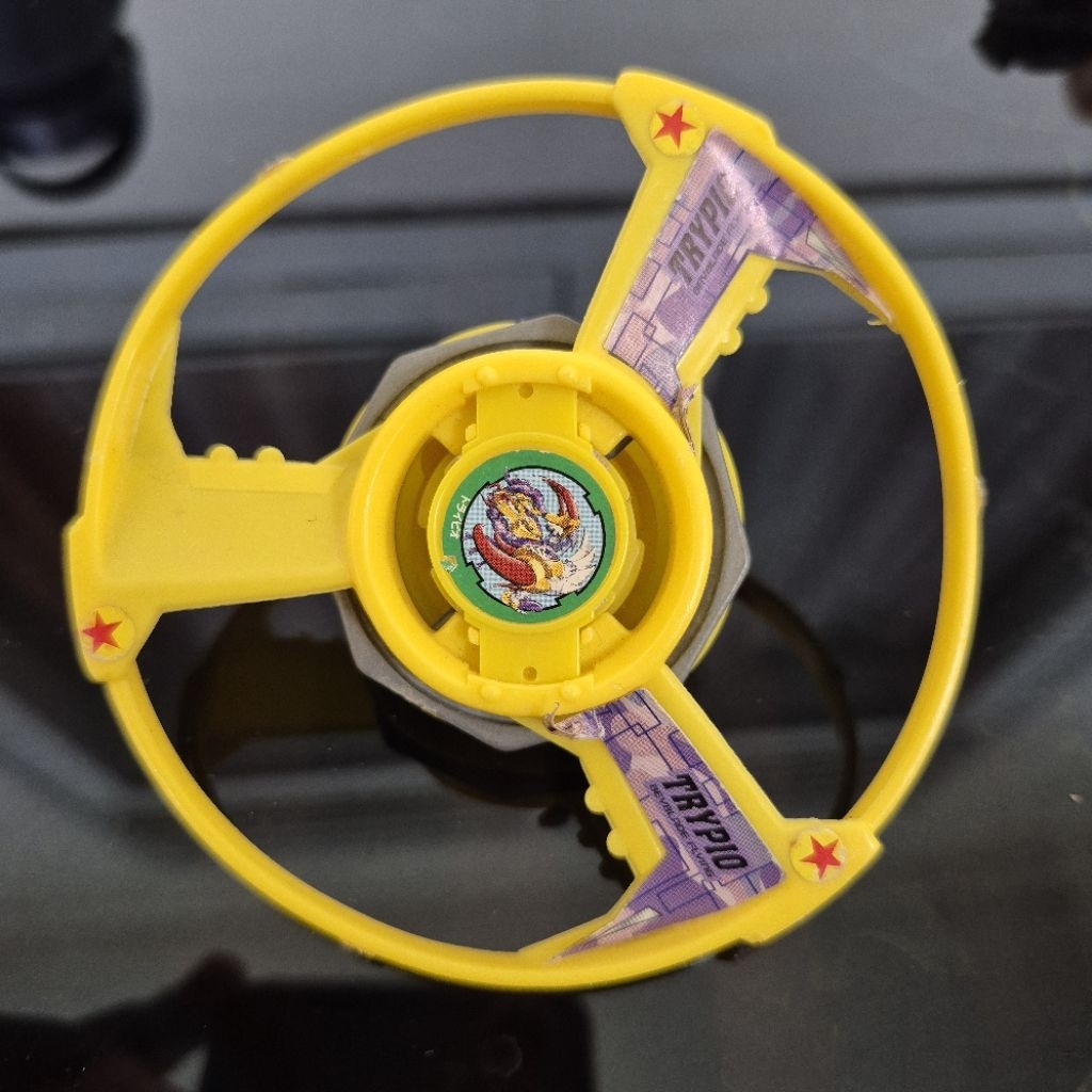 Beyblade Bakuten Shoot Trypio