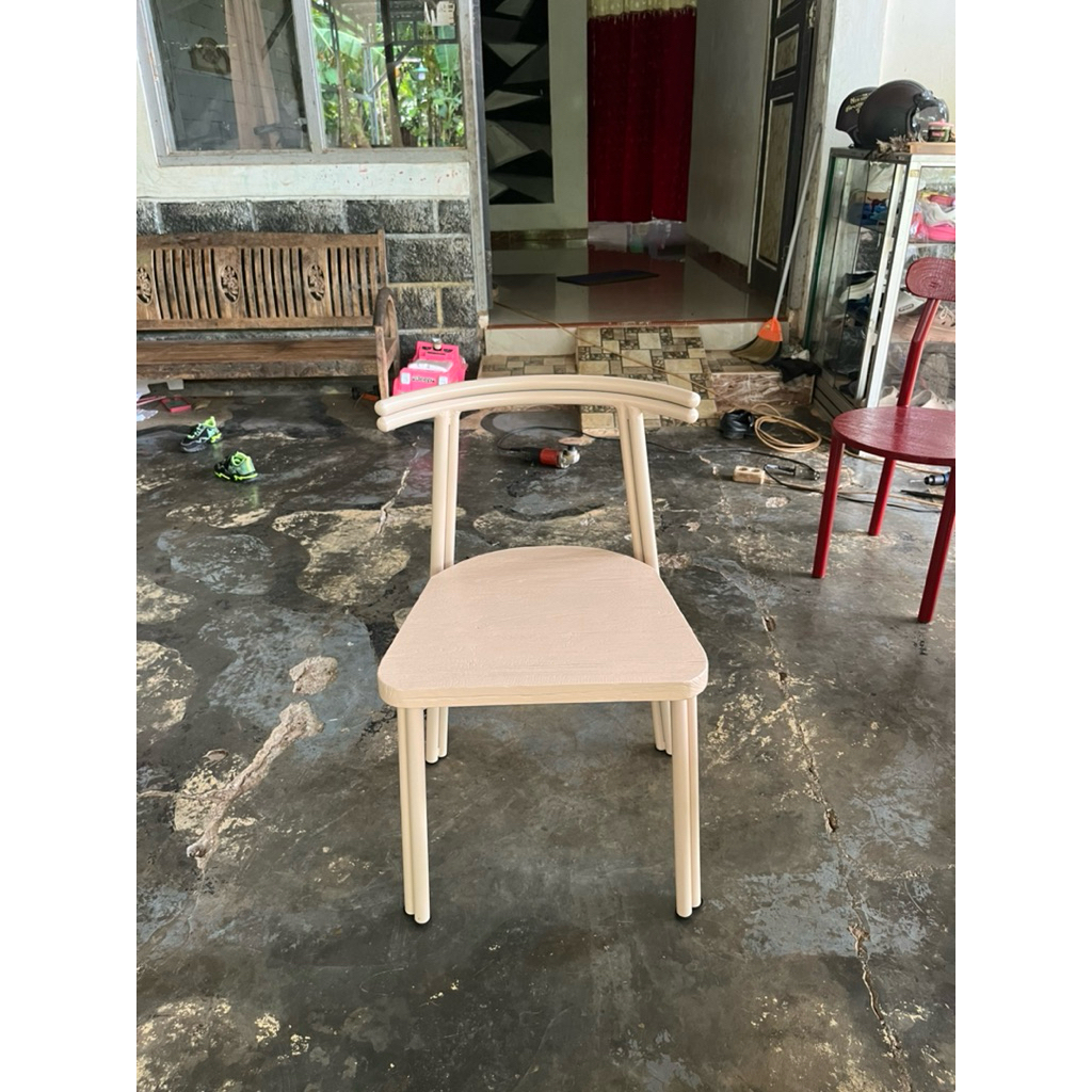 Kursi Cafe Besi Minimalis