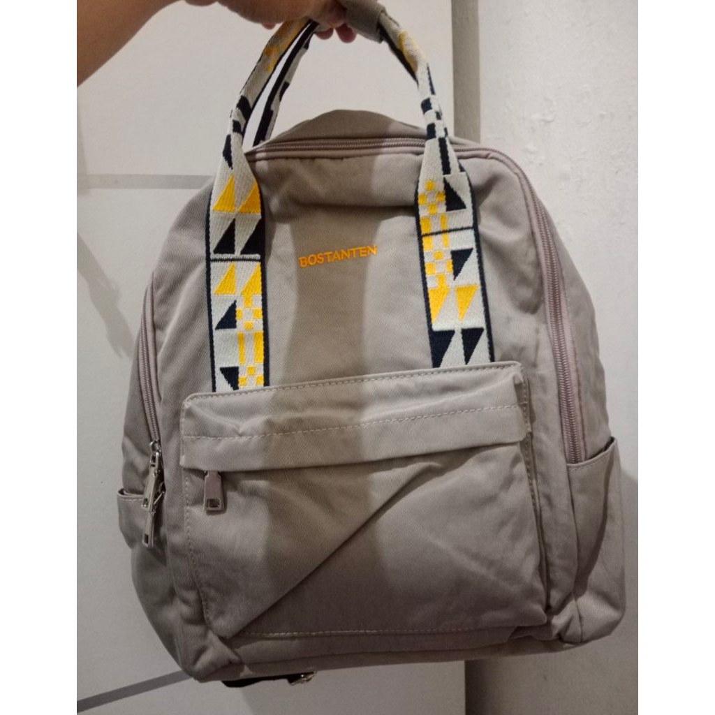 Tas ransel Bostanten