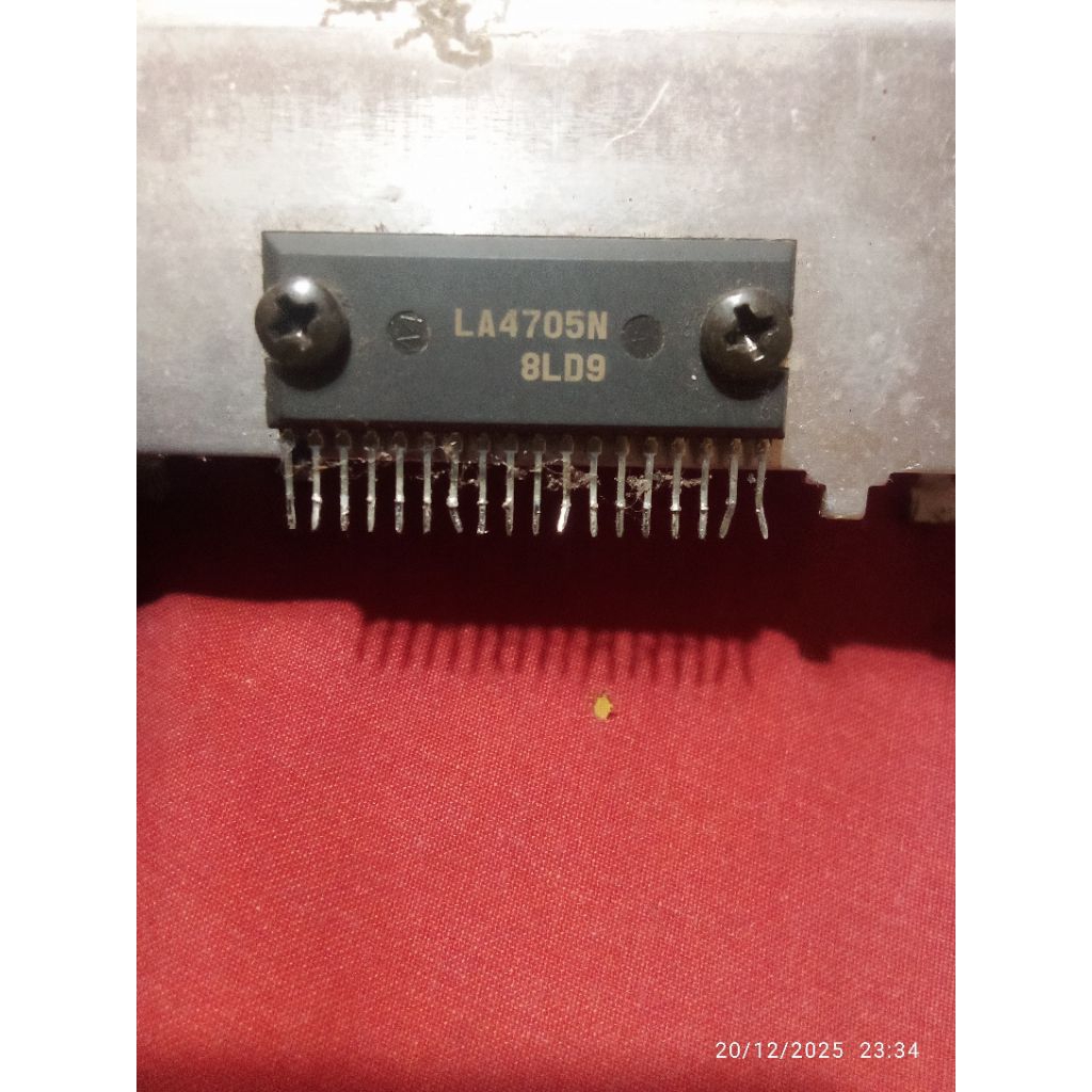 LA 4705N power Amplifier keyboard Yamaha cabutan ori
