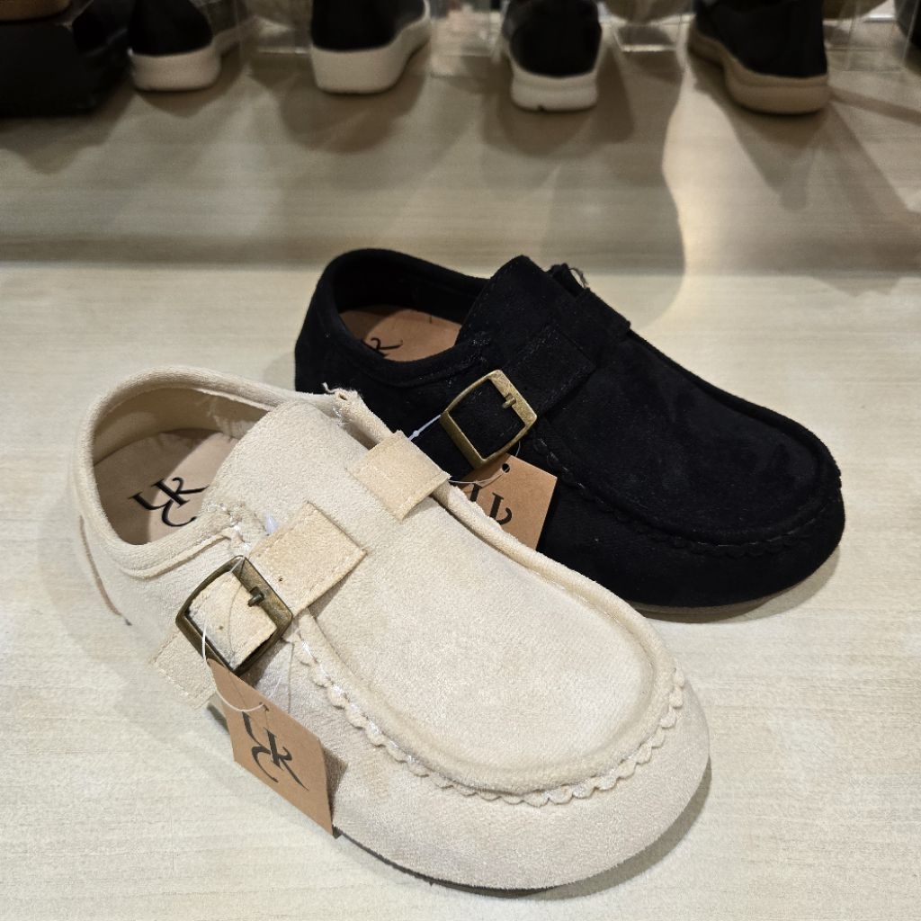 Yongki komaladi sepatu slip on wanita new aksesoris gesper ringan empuk & ori size 36-40