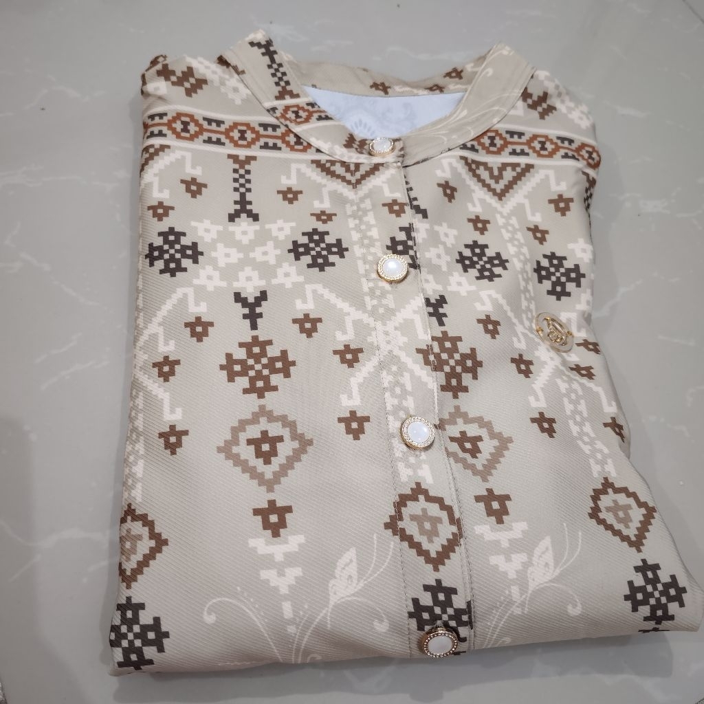 gamis motif etnik
