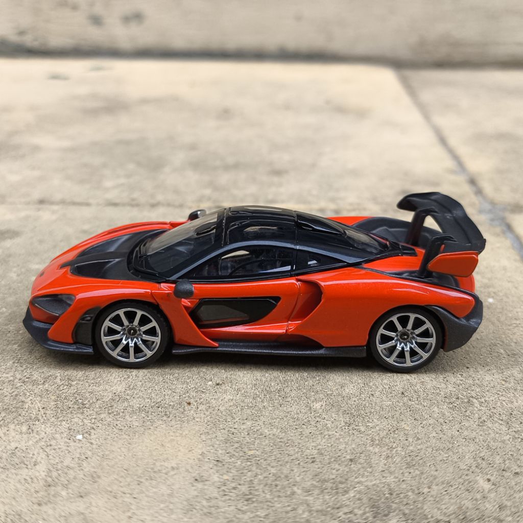 Mini GT McLaren Senna Mira Orange