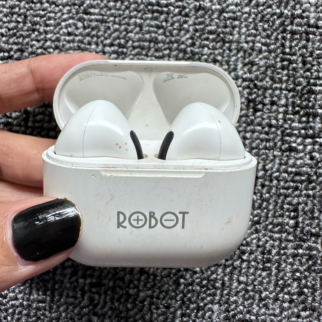 [PRELOVED] ROBOT ORIGINAL TWS BLUETOOTH T50 EARPHONES WIRELESS