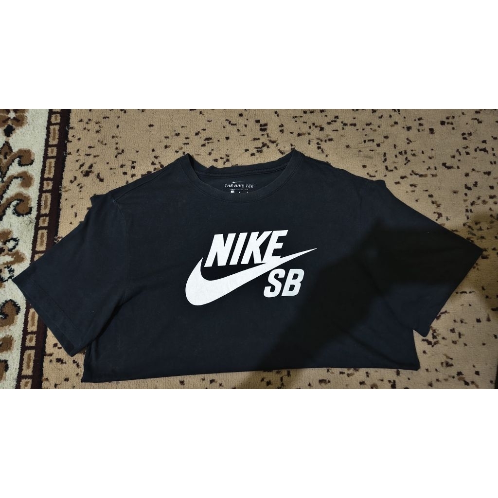 kaos brand nike sb