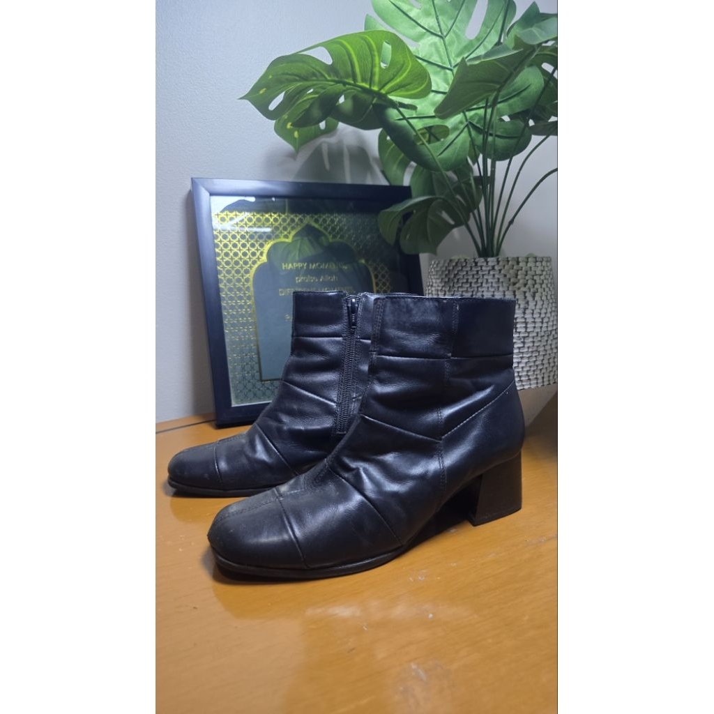 preloved boots kulit hitam